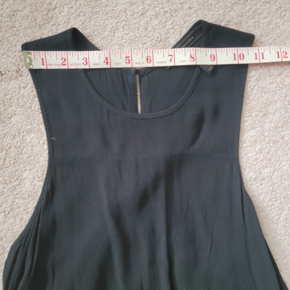 BCBGMAXAZRIA | Racerback Tank with Slit - Size XXS - Picture 6 of 10